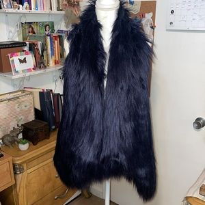 Faux Fur Vest 💜✨